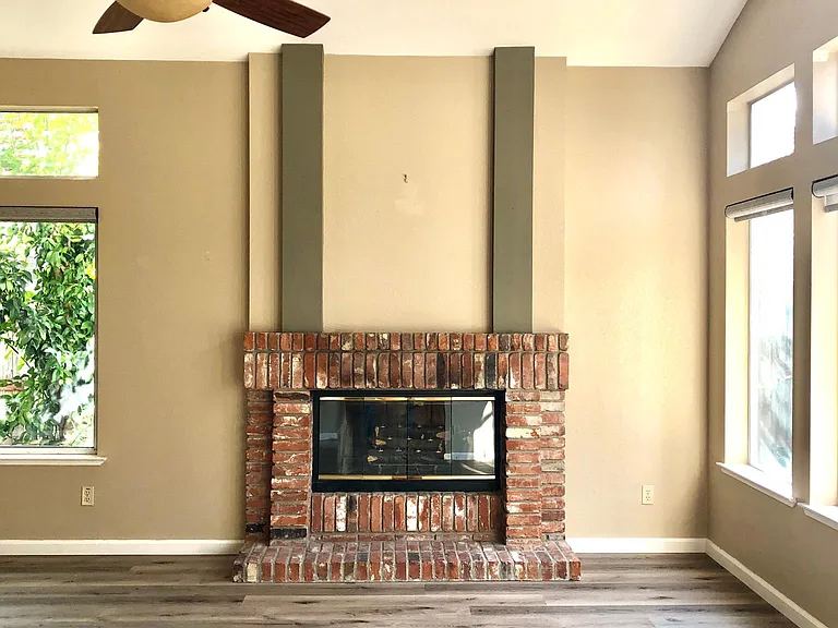 104 Blencowe Ct — Photo 6