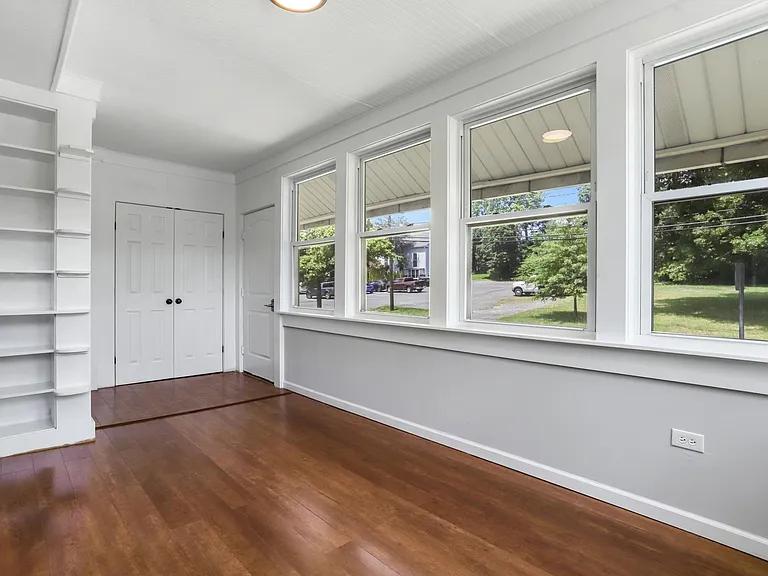 5 Rosedale Ave — Photo 5