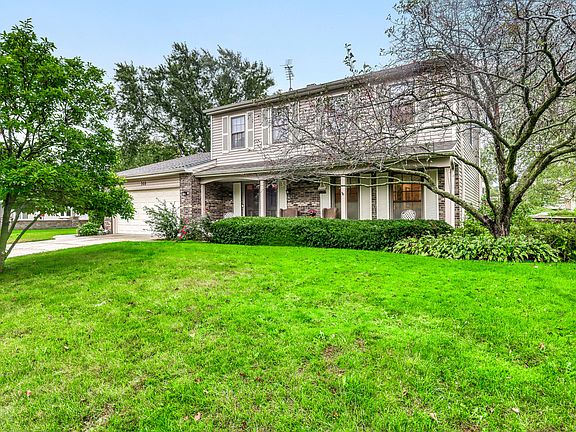 2nd image of 311 Clearbrook Ct