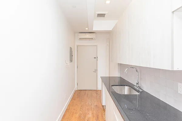 Rented by Brooklyn Group | media 16