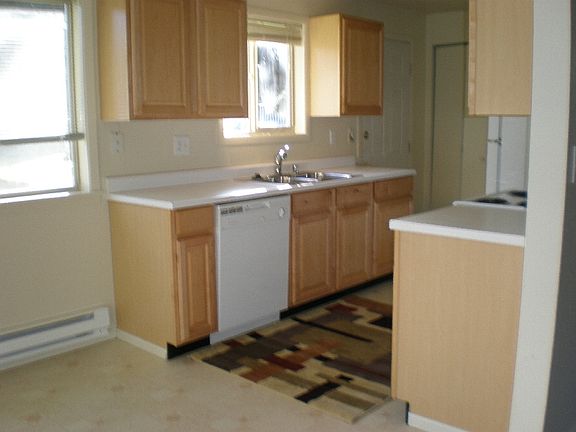 4th image of 14926 62nd Pl NE