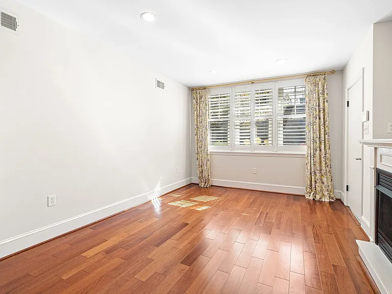 621 Pine St #1 — Photo 21