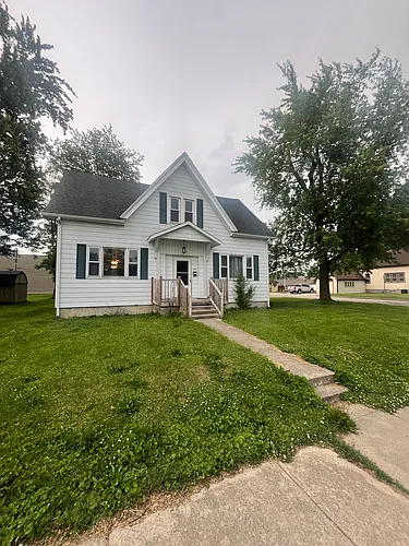 237 S East St Photo 1
