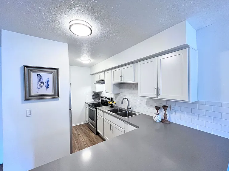 Acres Crossing Apartments — Photo 36