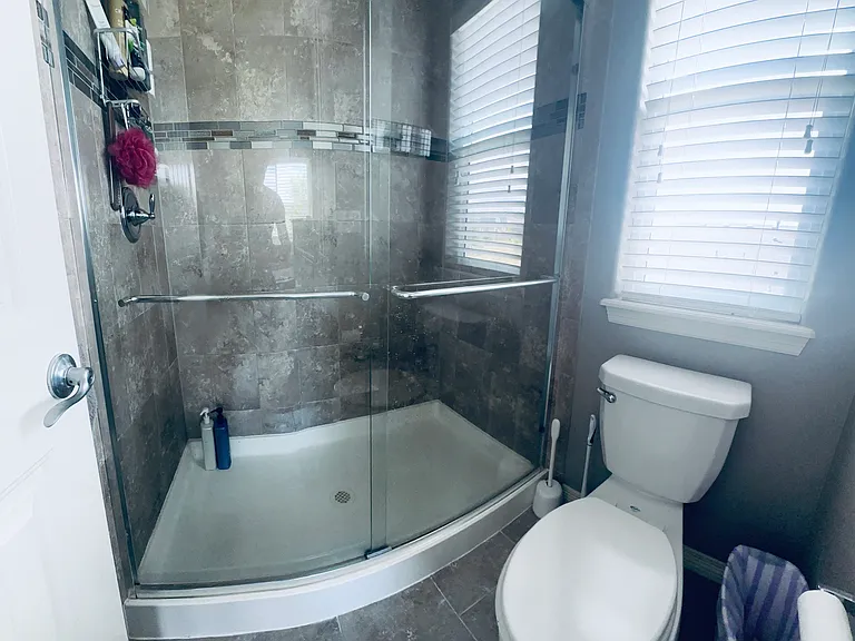 520 Mount Rainier St — Photo 21