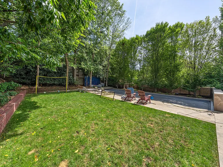 3333 Q St NW — Photo 22