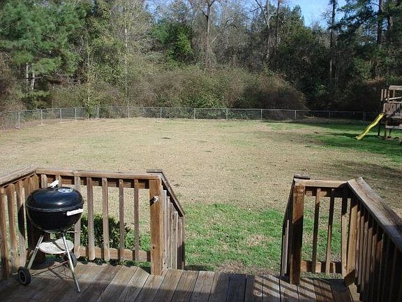 3rd image of 802 Westlake Dr