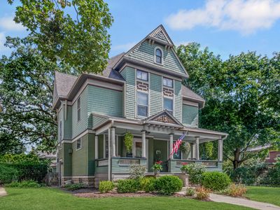 903 Douglas Ave, Elgin, IL, 60120