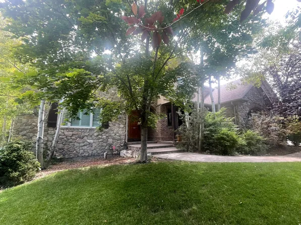 4061 W Buck Hollow Ln, Bluffdale, UT 84065