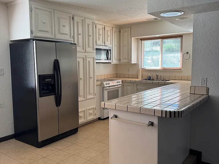 7860 Hill Rd — Photo 4