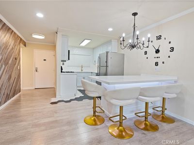 21400 Burbank Blvd APT 119, Woodland Hills, CA, 91367