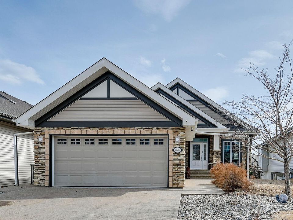 1st image of 876 Hodgins Rd NW