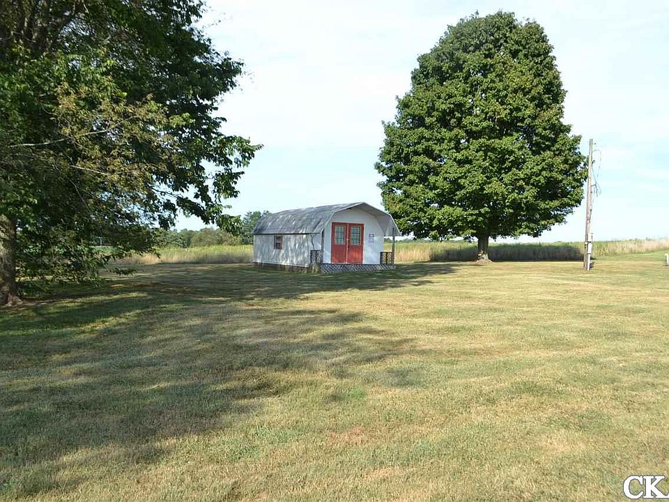 2nd image of 380 Givens Rd