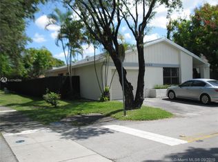 10844 SW 132nd Circle Ct, Miami, FL 33186