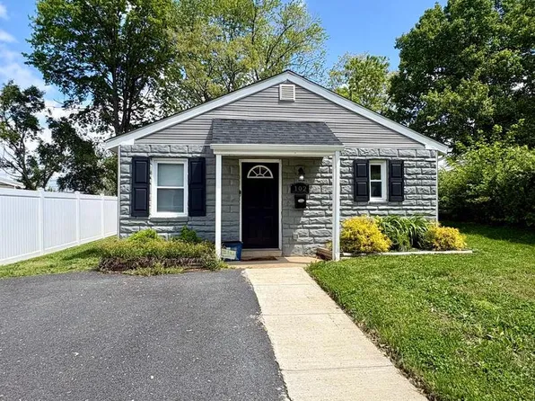 102 Oval Cir, Wilmington, DE 19801