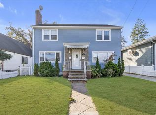 148 Beech St, Valley Stream, NY 11580