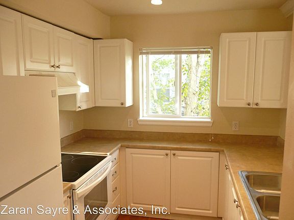 4th image of 33020 10th Ave SW #204
