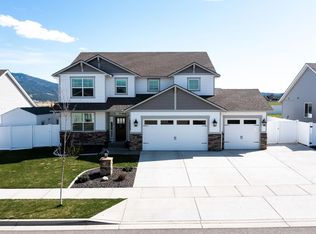 19308 E 15th Ave, Greenacres, WA 99016