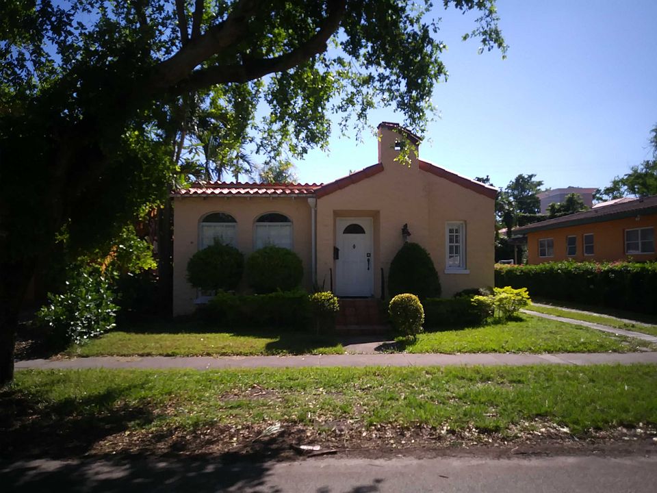 1st image of 228 Sarto Ave