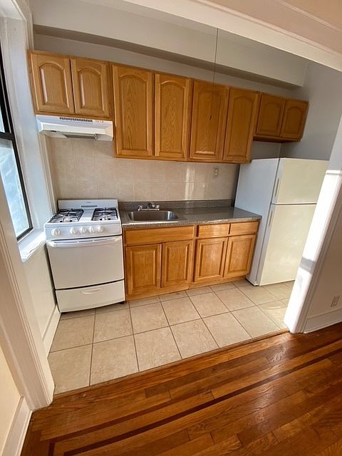 1st image of 25-26 44th St #3
