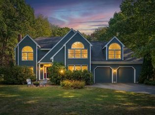 9 Locust Ln, Brunswick, ME 04011