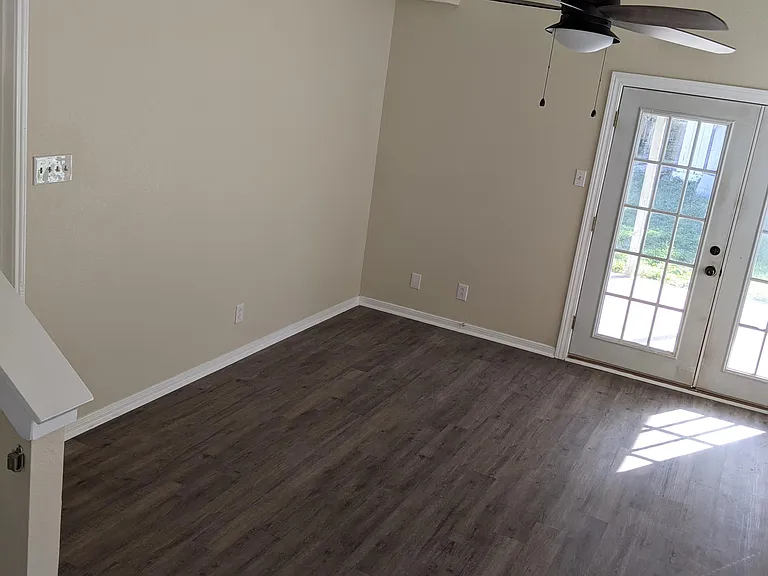 2504 Bluejay Dr — Photo 9