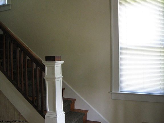 5th image of 901 Richwood Ave