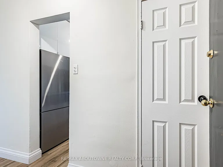 57 Mericourt Rd #203 — Photo 9