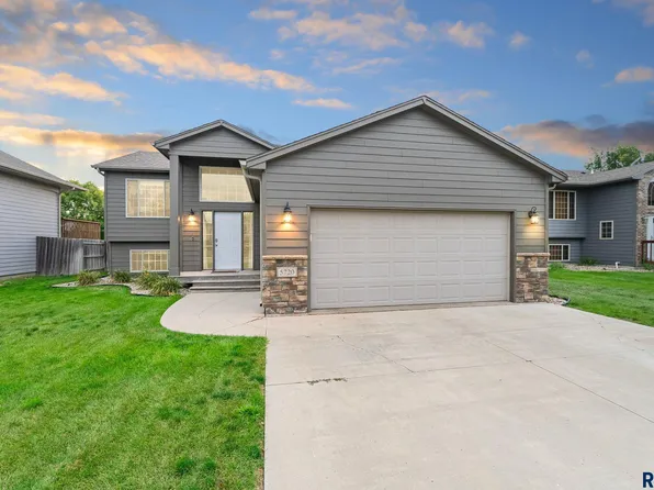 5720 S San Diego Ave, Sioux Falls, SD 57106