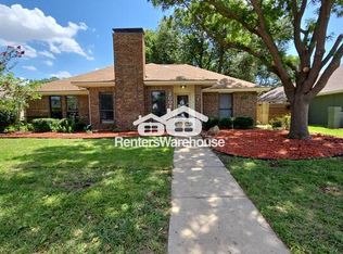 2008 Espinosa Dr, Carrollton, TX 75010
