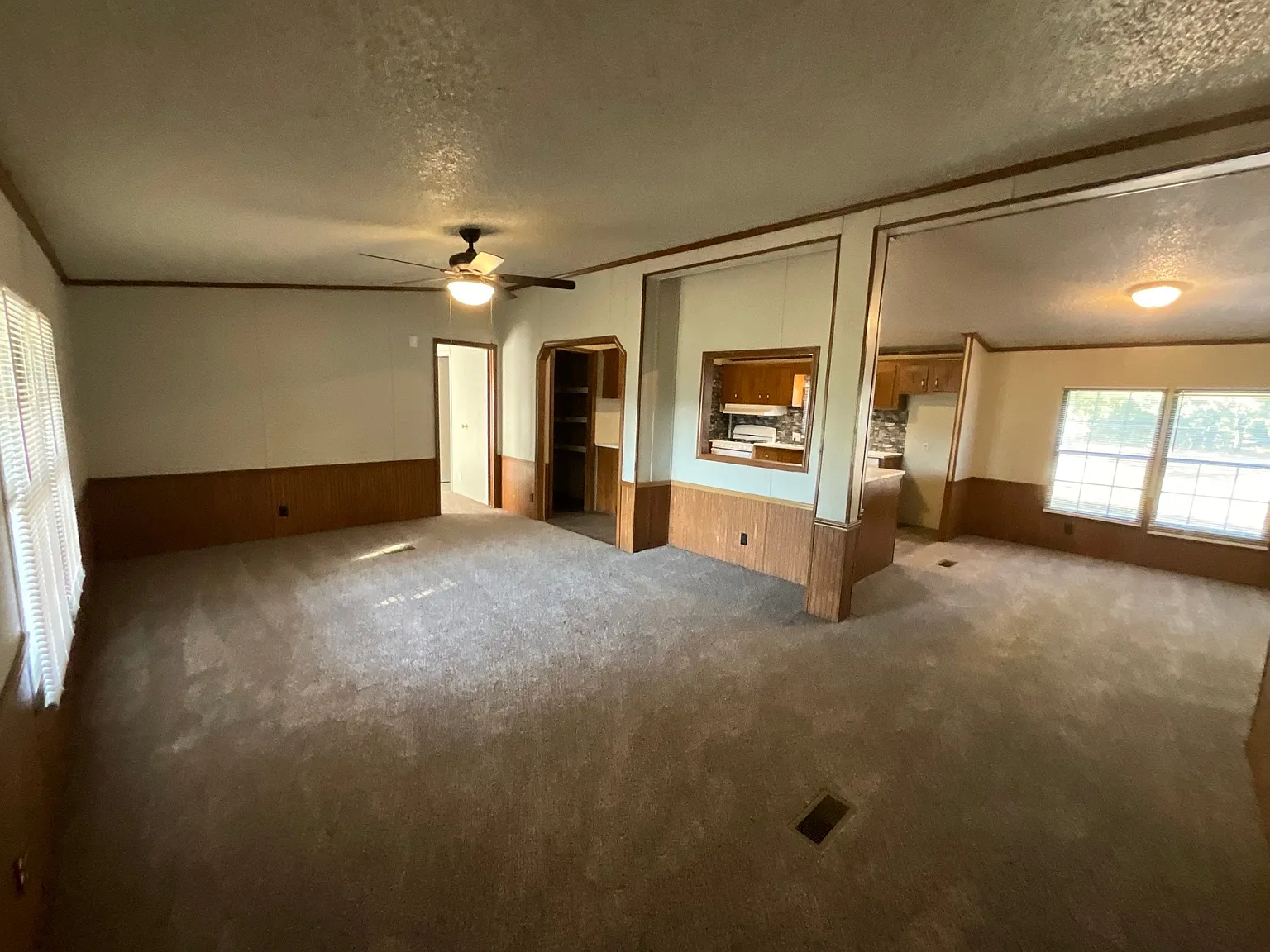 3 bed, 1560 sqft, $1,500 — Photo 4