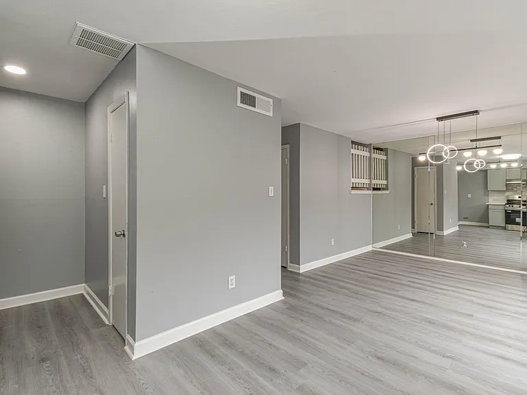 12543 Wellington Park Dr — Photo 5