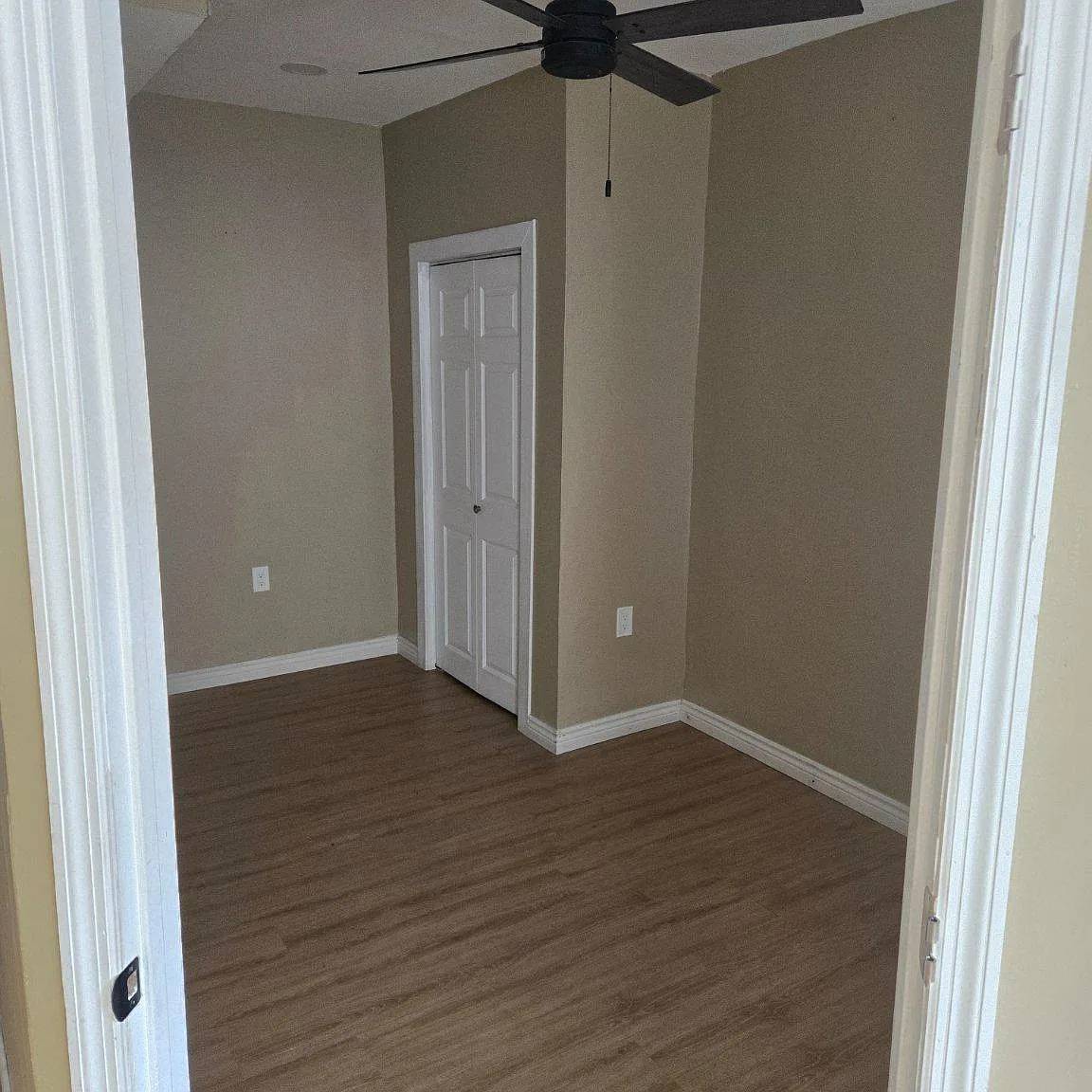 4 bed, 3.0 bath, 1188 sqft, $2,500 — Photo 3