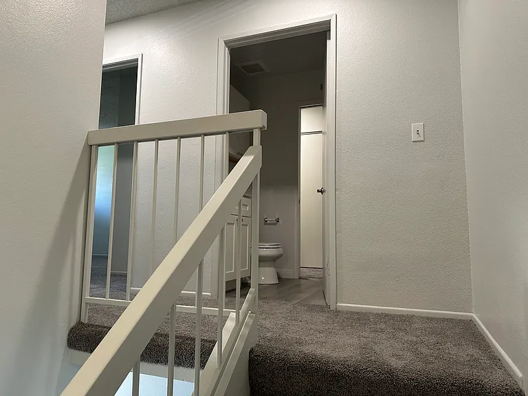 23002 Village Dr — Photo 8
