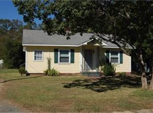 211 Arnold Blvd, Warner Robins, GA 31093