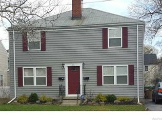 955 Beach Rd, Cheektowaga, NY 14225