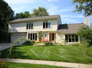 1199 Teakwood Cir, Haslett, MI 48840