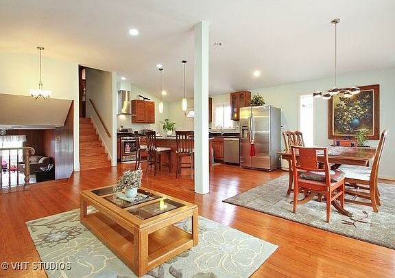 3rd image of 4020 W North Shore Ave