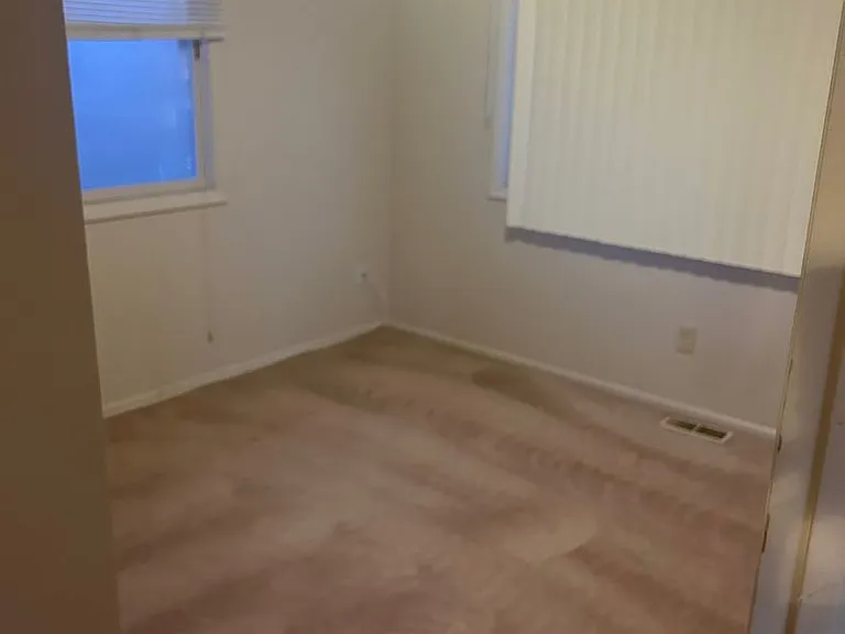 323 Covert Ln — Photo 10