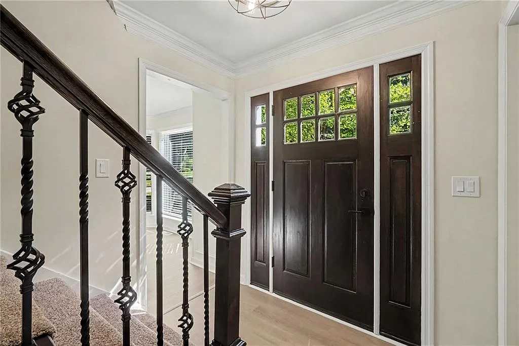 5 bed, 3.5 bath, 3221 sqft, $4,600 — Photo 4
