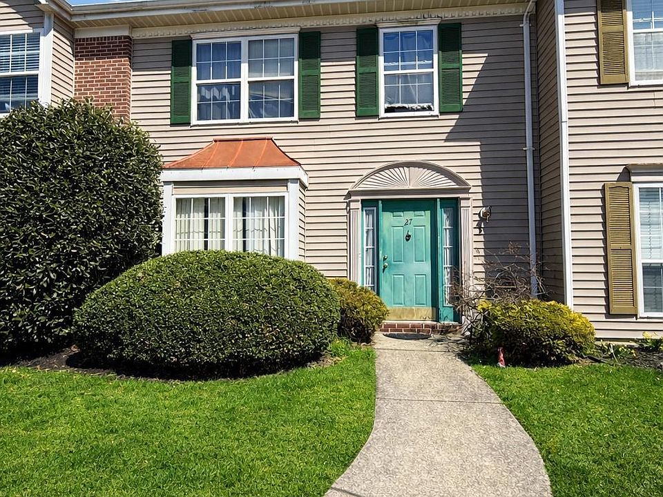 1st image of 27 Cherokee Dr #27