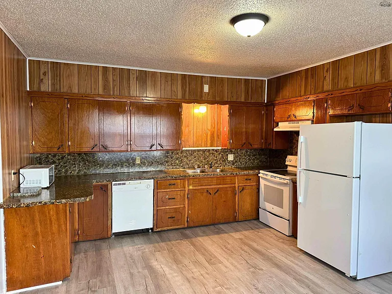 4594 Bus Hwy #287 — Photo 5