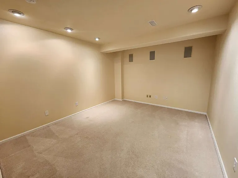 22359 E Lake Ln — Photo 18