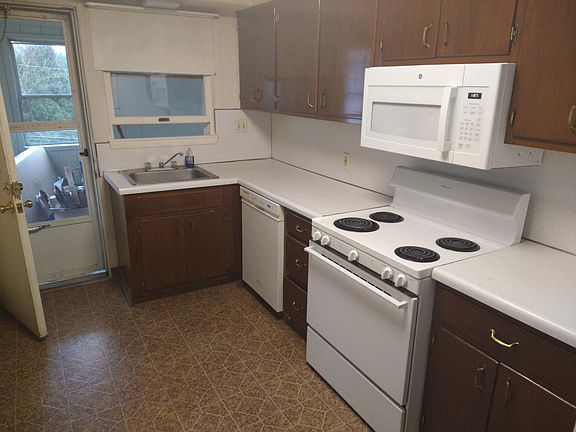 5th image of 5 W Turner St #3