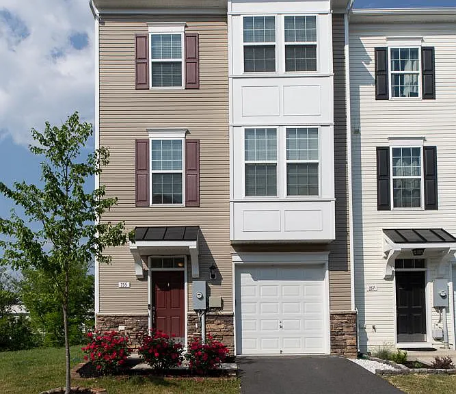 155 Schramm Loop — Photo 1