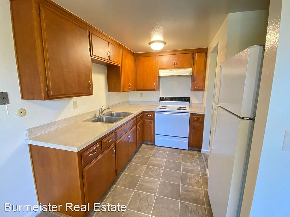 1st image of 1025 Meadow Lake Dr APT 19