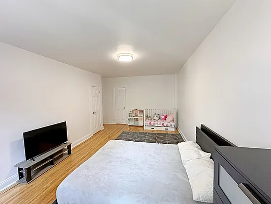 Rented by Brooklyn Property Group LLC | media 8