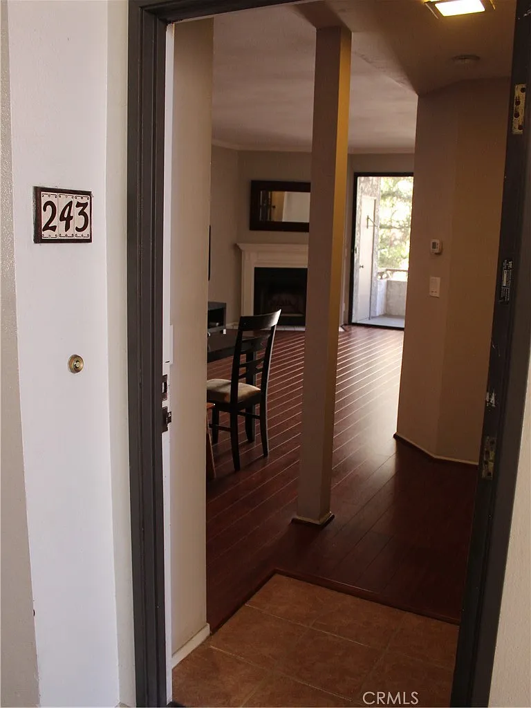 2 bed, 1192 sqft, $3,450 — Photo 1
