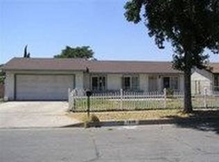 7558 Lemon St, Fontana, CA 92336