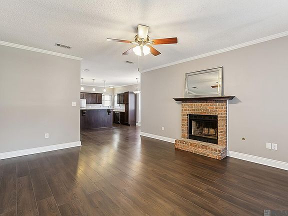3rd image of 7541 Hickory Ridge Dr